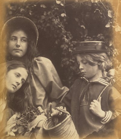 Elizabeth Keown, Kate Keown och Freddy Gould av Julia Margaret Cameron