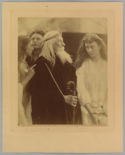 Kung Lear delar ut sitt kungarike till sina tre döttrar av Julia Margaret Cameron