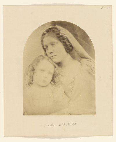 Mor och barn av Julia Margaret Cameron