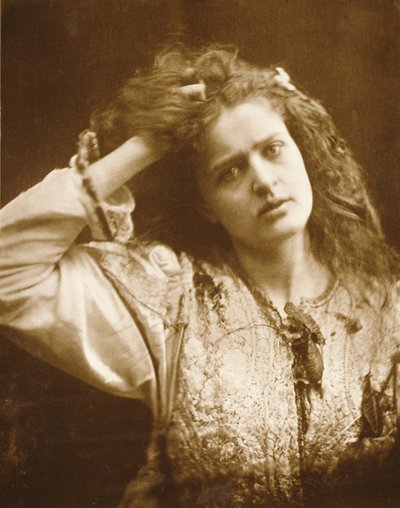 [Ofelia] av Julia Margaret Cameron