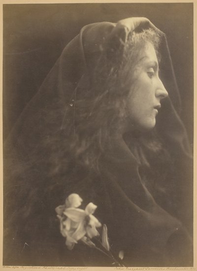 Ängeln vid graven, 1869. av Julia Margaret Cameron