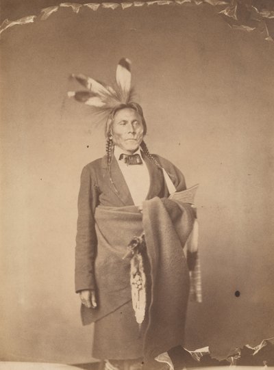 Hin-han-du-ta, The Red Owl, en hövding för Mde-wa-kan-ton Sioux,1858 (foto) av Julian Vannerson