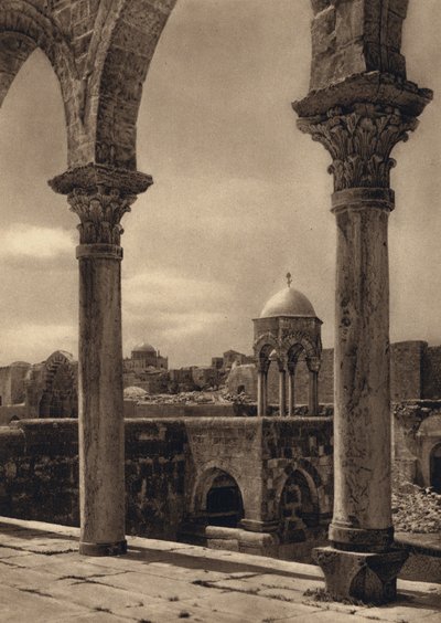 Jerusalem, arkader på tempelplatsen (s/v foto) av Karl Grober