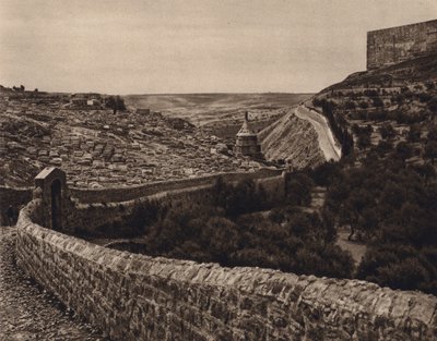 Jerusalem, utsikt över Kidrondalen (s/v foto) av Karl Grober