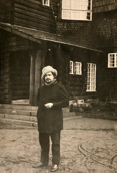 Den ryske författaren Leonid Andrejev i hans hus i Vammelsuu Serovo, tidigt 1900-tal av Karl Karlovich Bulla