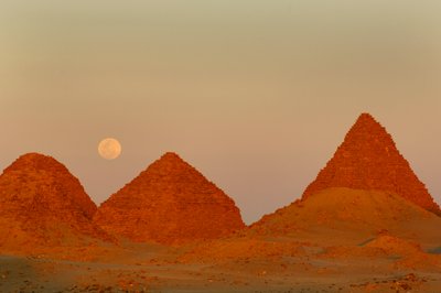 Aspelta-pyramiden,Svarta faraoner, Nubier, Sudan, Nuri, nära 4:e katarakten, 25:e dynastin..., 2007 (foto) av Kenneth Garrett