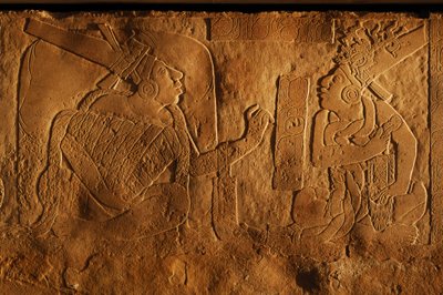 Tempel 19, tronbänk, Palenque, Mexiko, snidning av Akhal Mo Nab, 2005 (foto) av Kenneth Garrett