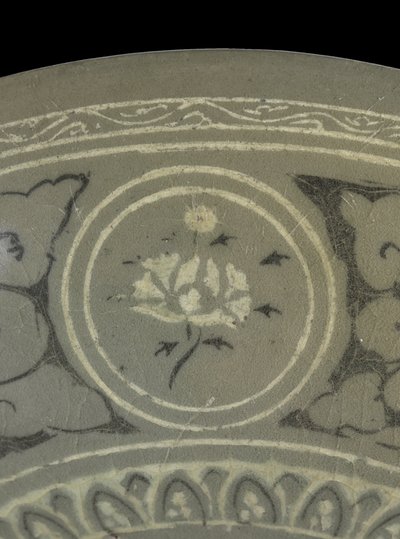 Skål med tranor och moln, c.1150-1200 (celadonglaserat stengods) av Korean School