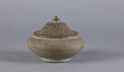 Låda med lock, Silla dynastin, 55 BC-935 (stengods) av Korean School