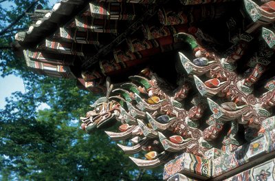 Sŏgwang-sa-templet, Kosan County, Kangwon-provinsen, Nordkorea, detalj av taket (foto) av Korean School