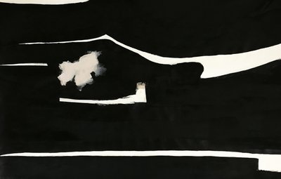 Svart abstrakt motiv med rosa blomma av Kristin Brin