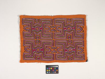 Skjortapanel (Mola) (foto) av Kuna Indian Culture