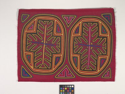 Skjortapanel (Mola) (foto) av Kuna Indian Culture