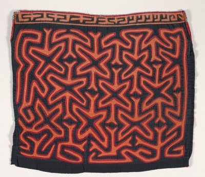 Skjortpanel (mola), ca 1950 (applicerad bomull) av Kuna Indian Culture