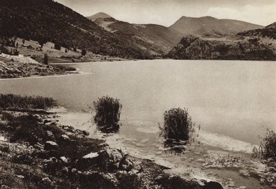 Italien: Scanno Lake, Abruzzi (s/v foto) av Kurt Hielscher