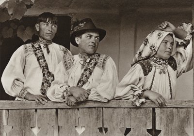Rumänien: Boinesti, på verandan (s/v foto) av Kurt Hielscher