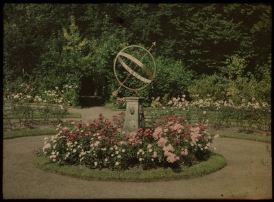 Solur i trädgården till huset Kersbergen, Zeist av Lambertus Hendrik van Berk