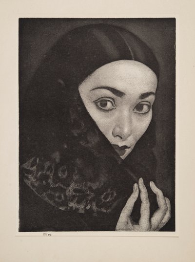 Dam med en sjal, pub. 1926. av Laura Knight