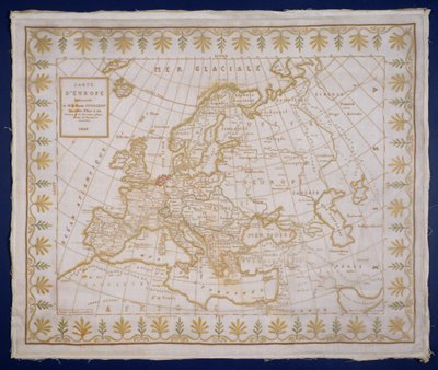 T.143-1938 Sampler med en karta över Europa sydd av Fanny Le Gay, överlämnad till M. le Comte Fourgroy, Frankrike av Le Gay