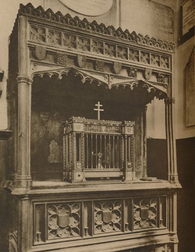 Ständigt brinnande lampa för underhåll av Toc H i Allhallows, Barking, c1935. av Lemere