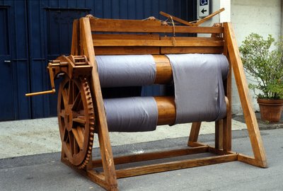Ullvävstol. Modell från teckningen av Leonardo da Vinci (Leonardo da Vinci). Museum of Science and Technology, Milano. av Leonardo da (after) Vinci
