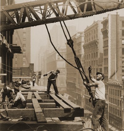 Byggnadsarbetare Empire State Building, ca 1930 av Lewis Wickes Hine