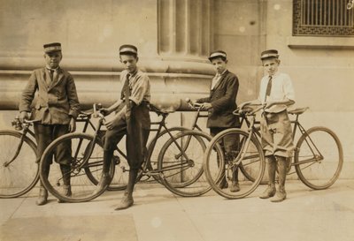 Grupp av Western Union Messengers i Norfolk, Virginia, 1911 av Lewis Wickes Hine