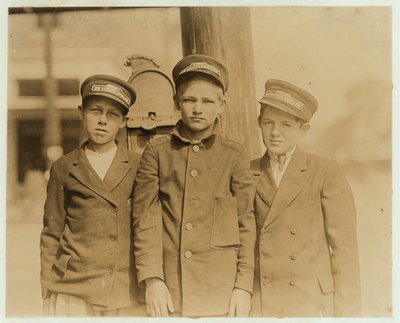 Messenger-pojkar i Jacksonville, Florida, 1913 av Lewis Wickes Hine