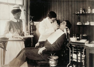 Patient som har tandvård av Lewis Wickes Hine