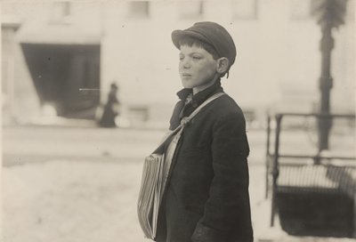 Tony Casale, ”Bologna”, 11 år gammal, har sålt tidningar i 4 år, Hartford, Connecticut, mars 1909 av Lewis Wickes Hine