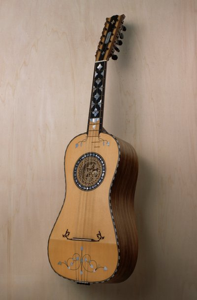 Chitarra battente (gitarr), musikinstrument byggt i verkstaden hos luthier Pasquale Scala i Praiano, Kampanien. Italien, 1900-talet av Unbekannt Unbekannt