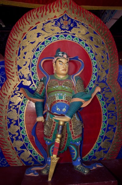 Staty av en krigare inuti träpagoden Yingxian (eller Sakyamuni-pagoden) nära Datong, Kina. kinesisk civilisation av Unbekannt Unbekannt