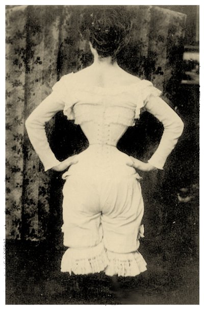 Kvinna som bär en korsett ca 1865 (foto) av Unbekannt Unbekannt