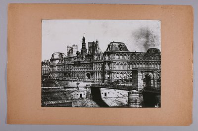 Fasaden på det tidigare stadshuset, början av Pont d