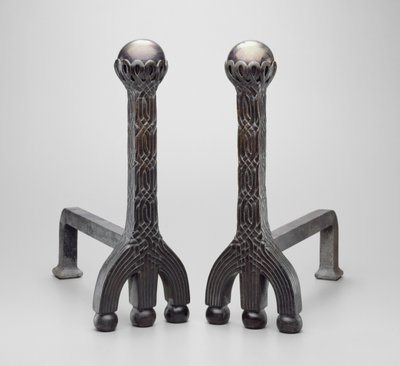 Par andirons, ca 1892/1902 (brons med favrilglas) av Louis Comfort Tiffany