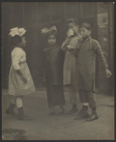 [Barn i Chinatown] av Louis Fleckenstein