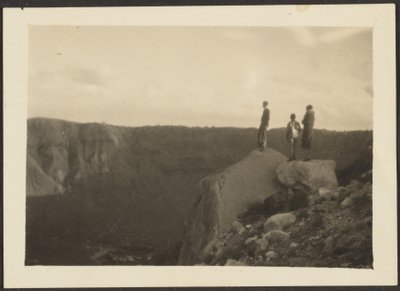 [Figurer i landskap] av Louis Fleckenstein