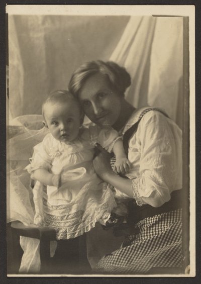 Mor och barn av Louis Fleckenstein