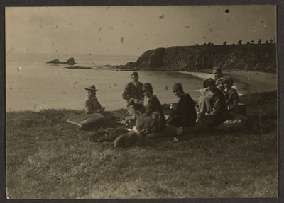 [Picknick vid havet] av Louis Fleckenstein