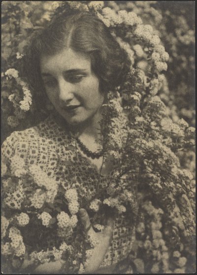 Spirea av Louis Fleckenstein