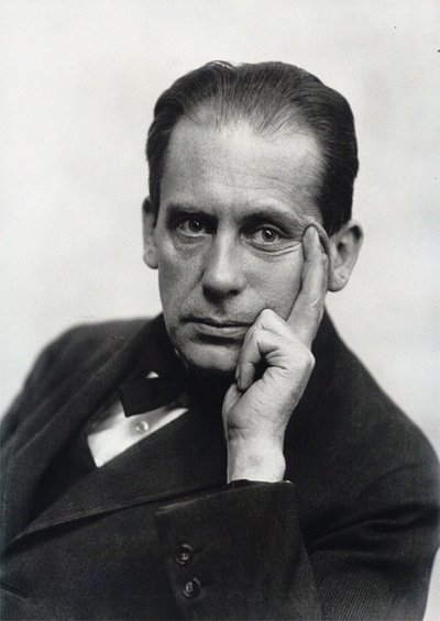 Walter Gropius, ca 1919. av Louis Held