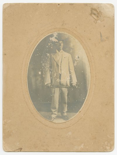 Foto av en man, ca. 1910. av Lucius Harper
