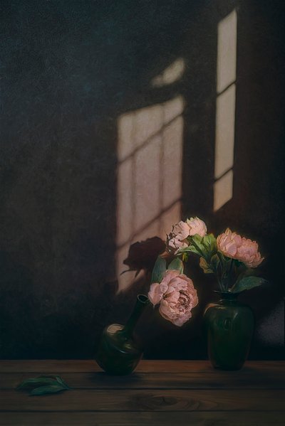 Stämningsfullt blomsterstilleben av Lydia Jacobs