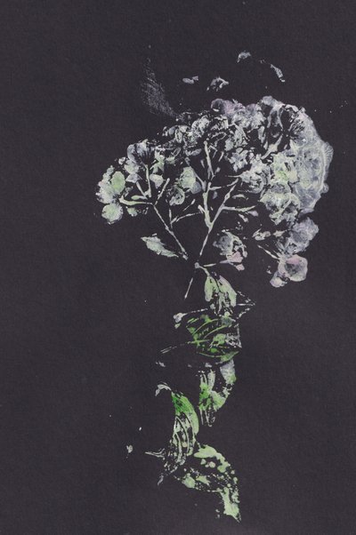 Moody Floral Impression av Maira Ribena