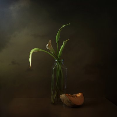 Vissna liljor och melon av Margaret Halaby
