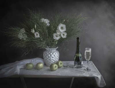 Blommor och champagne av Margareth Perfoncio