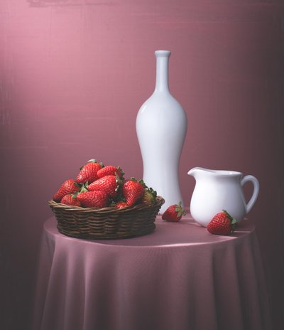 Stilleben med färska jordgubbar av Margareth Perfoncio