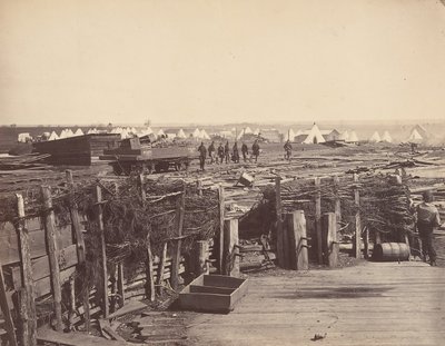 Fortifications, Manassas, ockuperat av 13:e mässan, 1862. av Mathew Brady