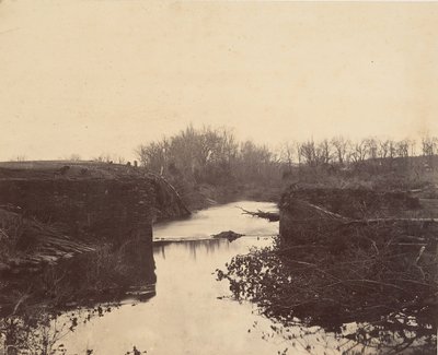 Ruinerna av Stone Bridge - Bull Run, 1862. av Mathew Brady