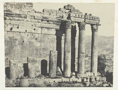 Baalbeck (Heliopolis), Jupitertemplet, västra fasaden; Syrien av Maxime Du Camp